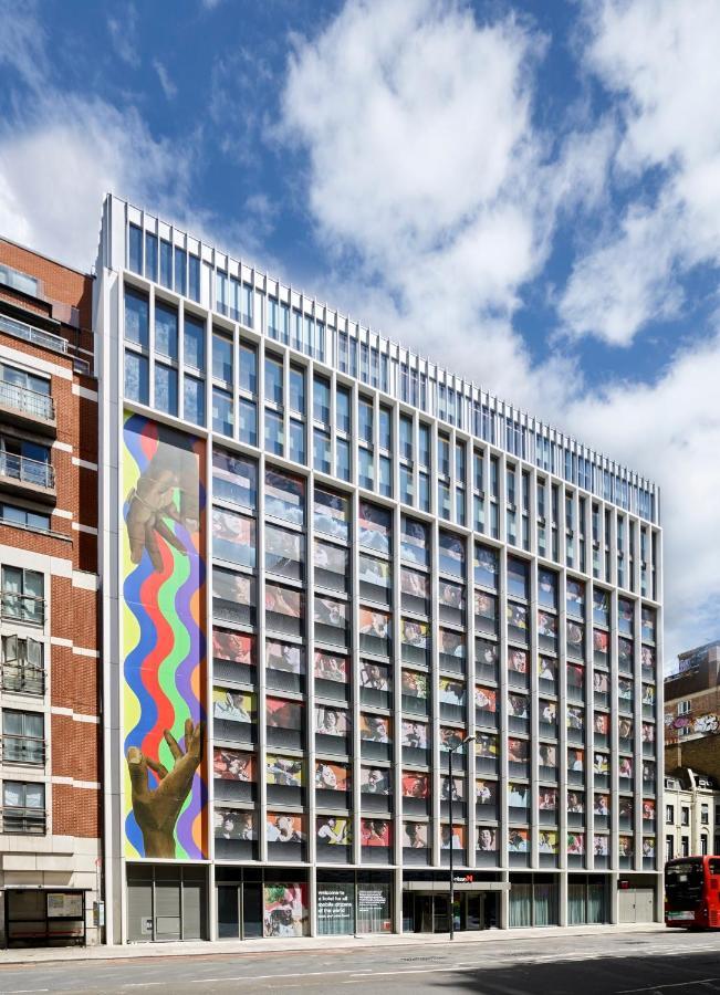 Отель Citizenm London Victoria Station Экстерьер фото